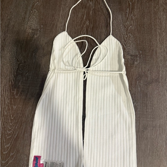 White Ribbed Open Back Top - Picture 2 of 2